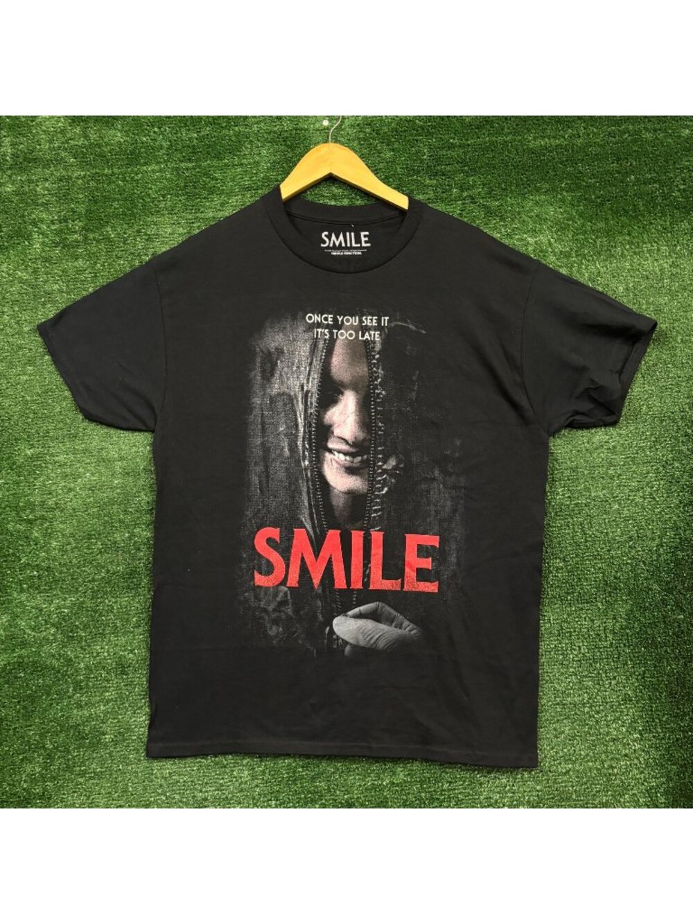 Smile Once You See It It's Too Late Movie Poster T-Shirt Size Large
